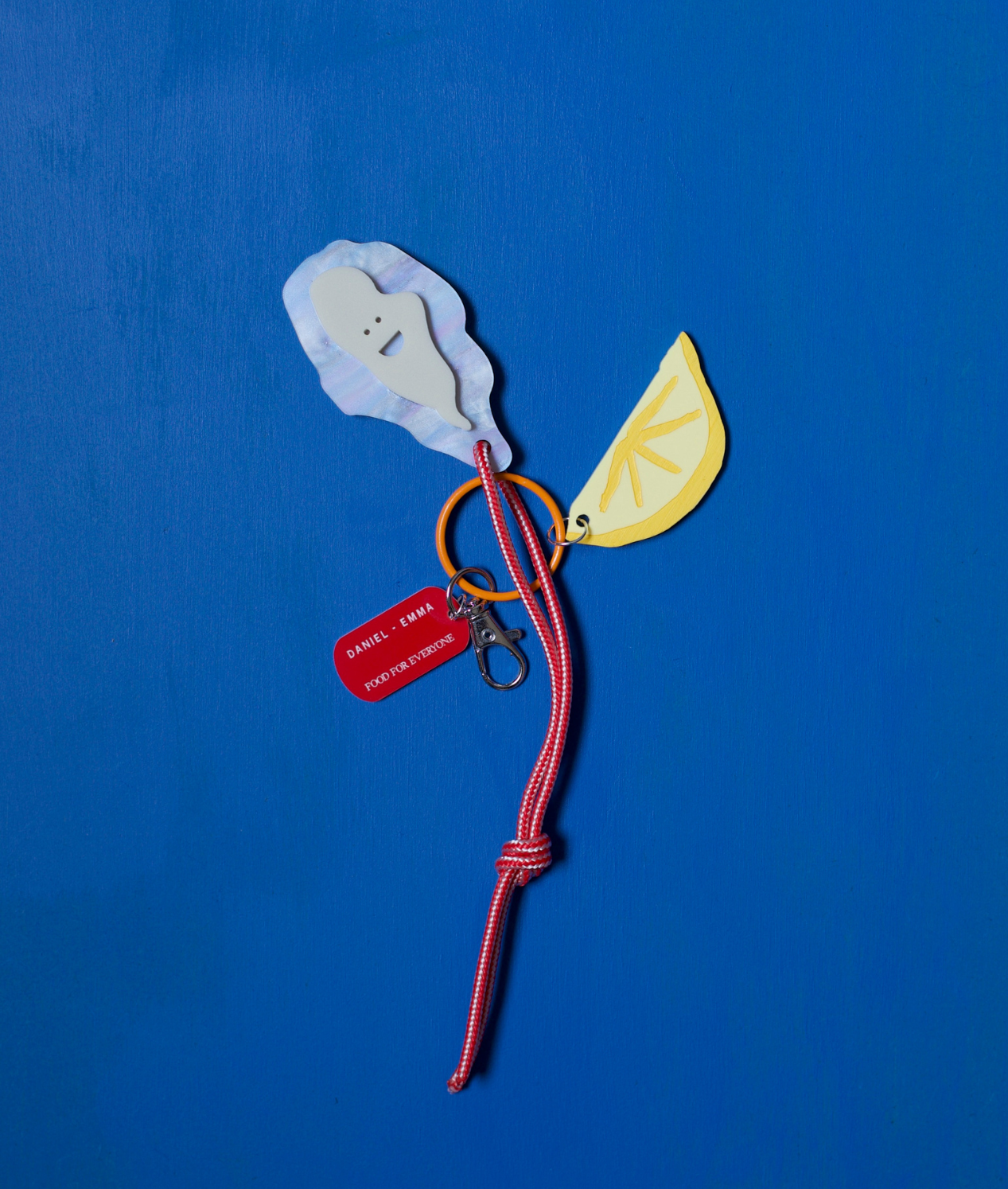 Lucky Charms Keychain - Oyster & Lemon