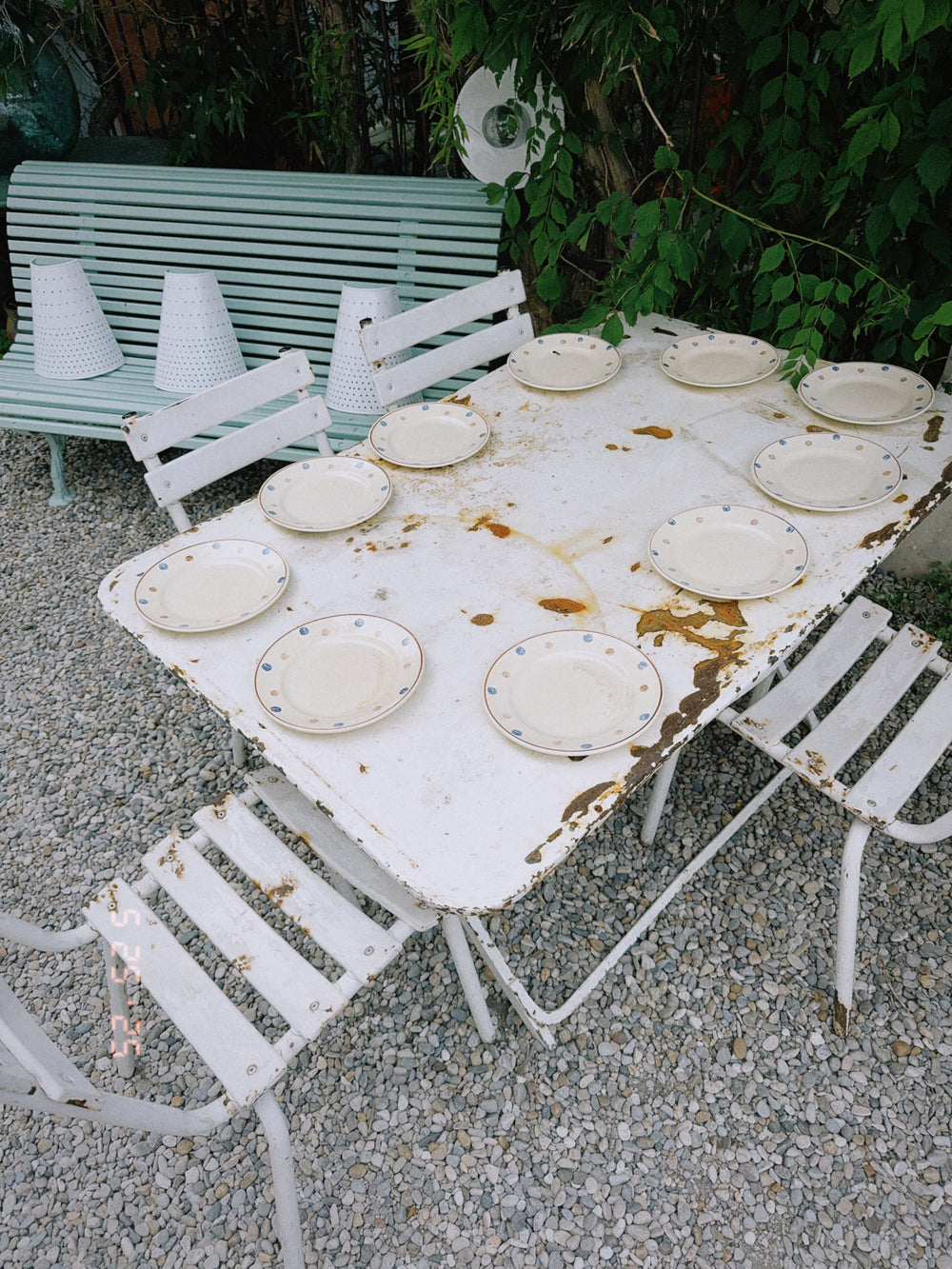 The Art and Romance of Eating Outside